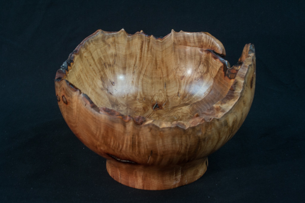 60 Madrone Burl Natural Edge 7,5 x 5  $125.........   SOLD