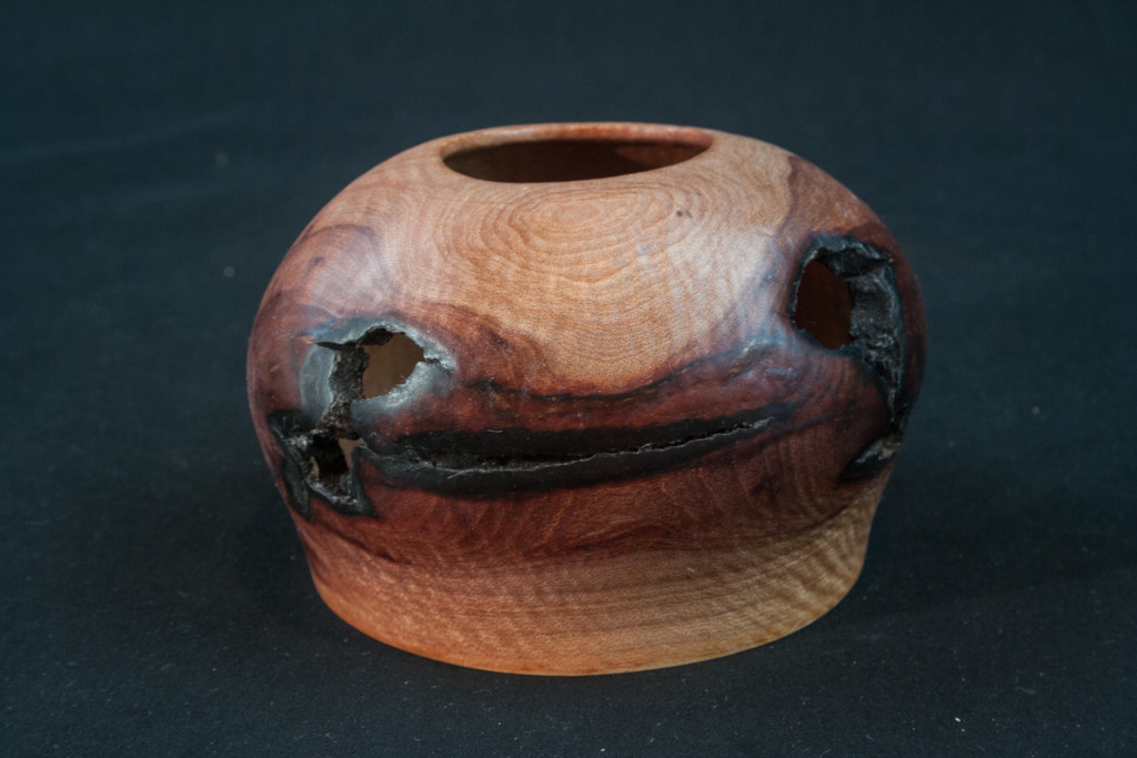 93 Madrone Root Distorted Hollow Form4 x 3 ........ $29......SOLD