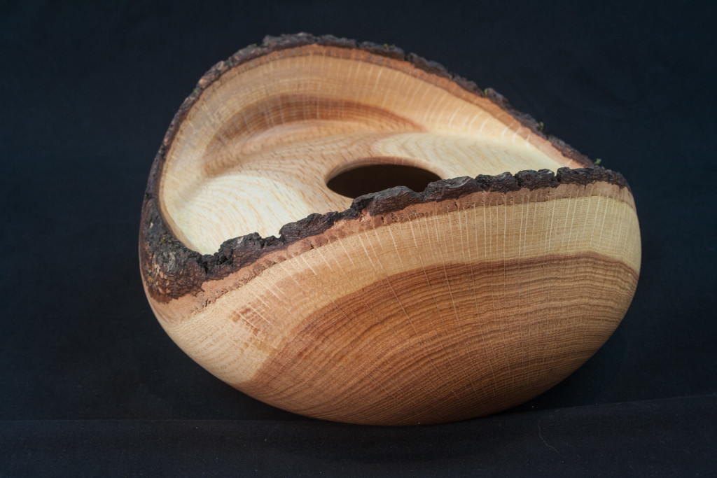 25 Red Oak Natural Edge Hollow Form 8 x 4,5 ............. $159