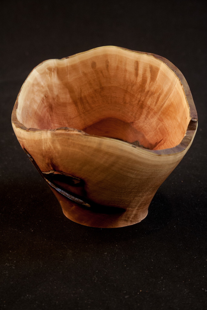 188A-Madrone-burl-bowl-Natural-edge-distorted-4.5-x-3.5........$39......SOLD